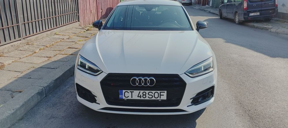 Vând Audi A5 F5 Matrix
