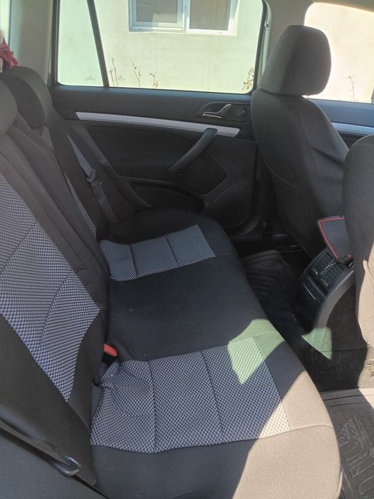 Skoda octavia 2012-1.2 benzina