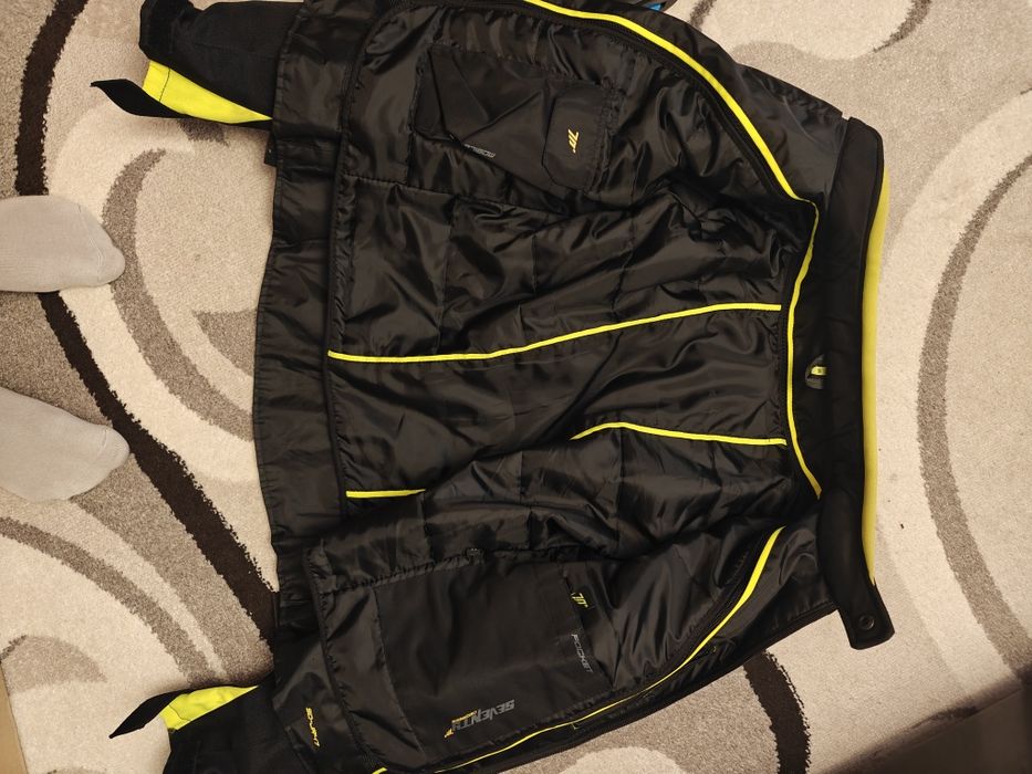 Vand geaca si pantaloni moto