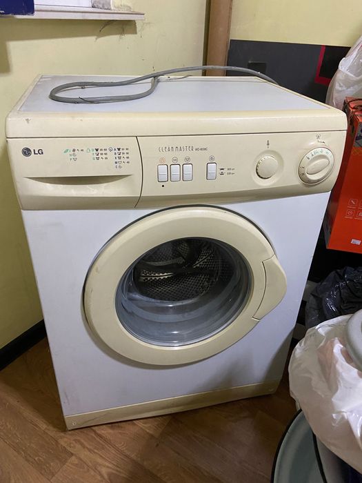 Продам стиральную машину LG