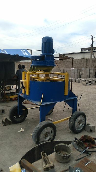 ШлакаблокШлакоблок апарат йигамиз хохлаган размеризда.телграмда алока.