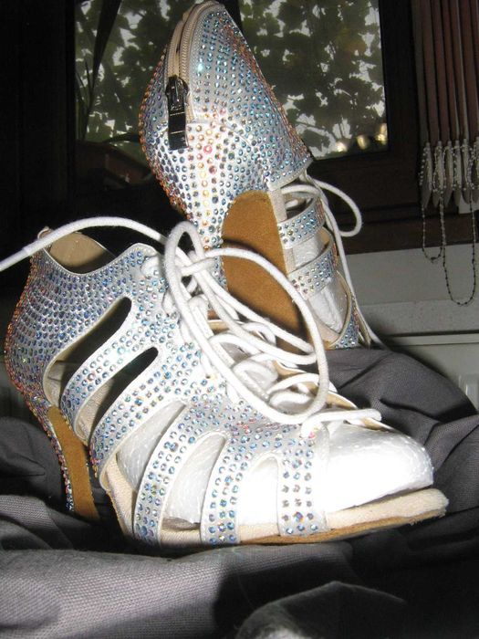 Обувки за спортни танци, танго, салса, бални танци