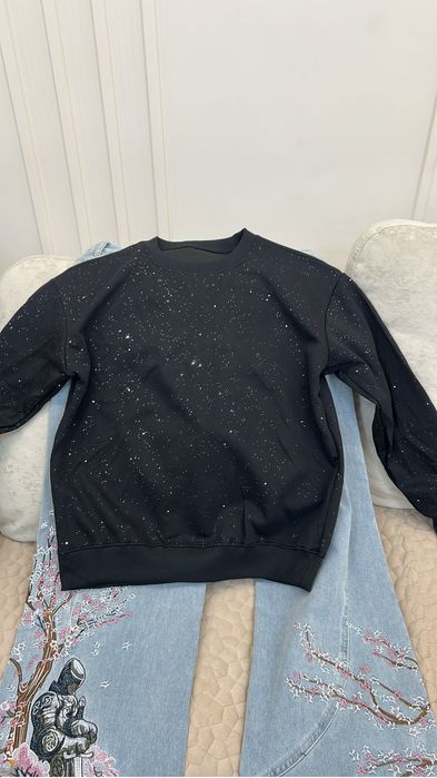 В наличии кофты с блетсками