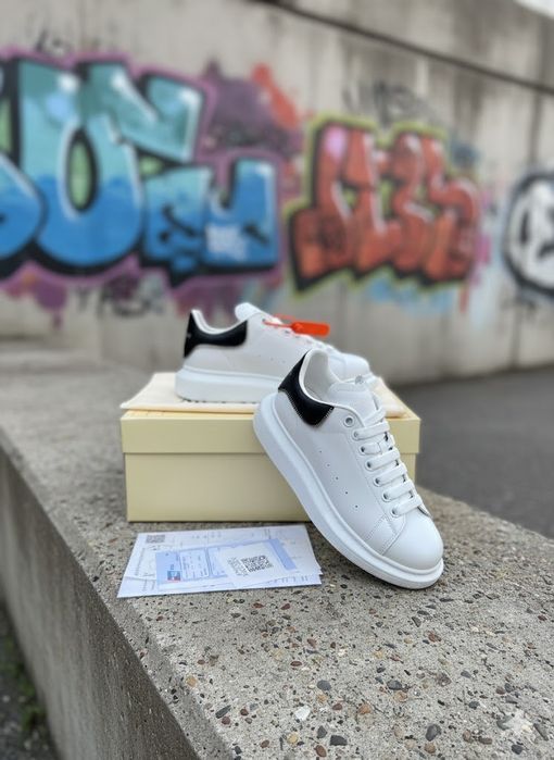 Alexander Mc Q u e e n Zip Full Box