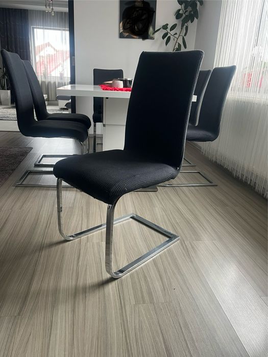 Vand  6 scaune de living