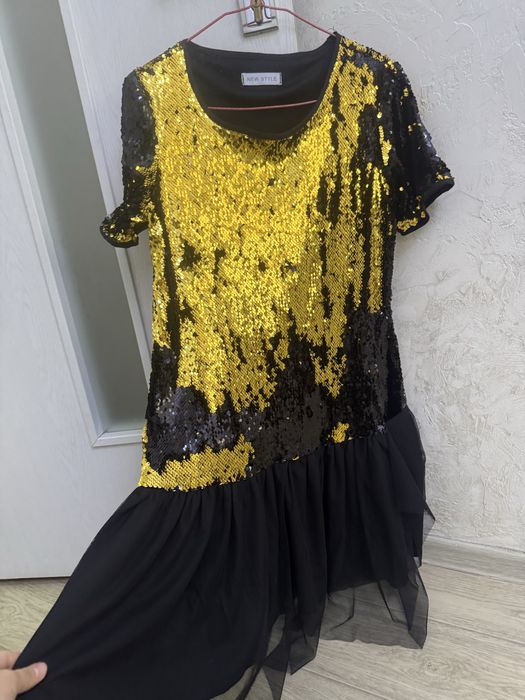 Короткое боестящее платье (подходит для вечеринок). Размер М