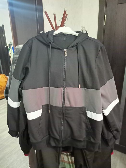 Спортивные костюмы 8.000