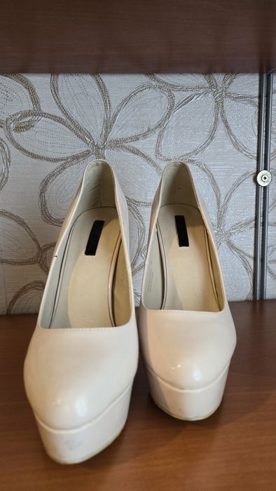 Продам туфли на выпускной