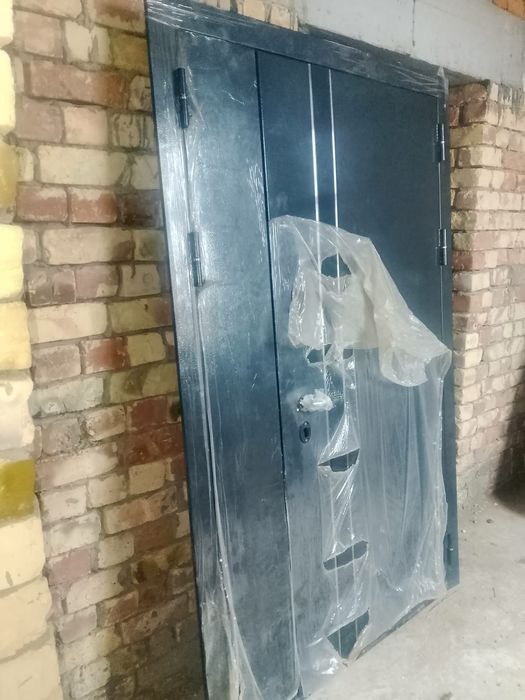 Есік 210×110 сапасы жақсы новый