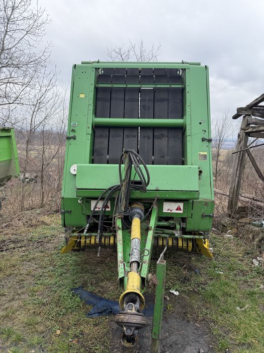 Presa John Deere 550