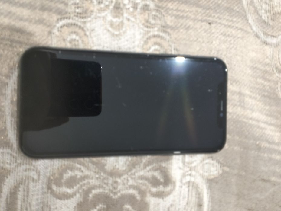 Продам iPhone 11 в отличном состоянии