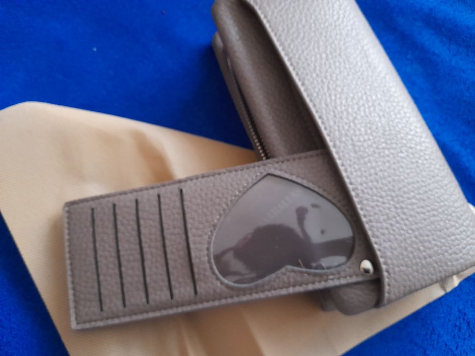 Продаю женский кошедёк-клатч мягкий