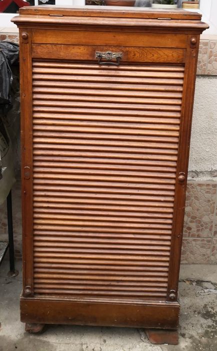 Vând Dulap secretaire