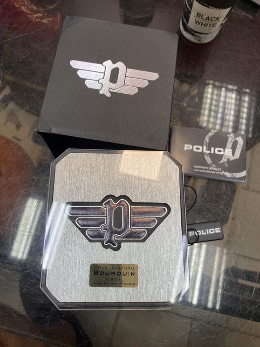 Нов дамски часовник police Versace