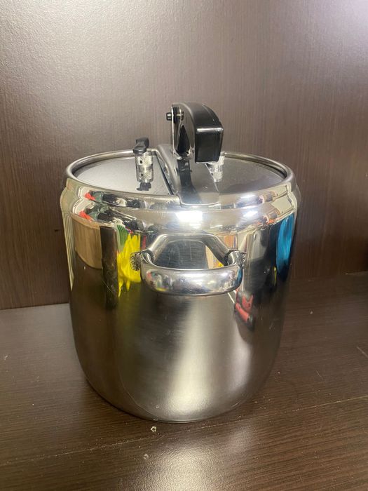 Солинген Германия (Solingen Germania), качествена тенджера под наляган