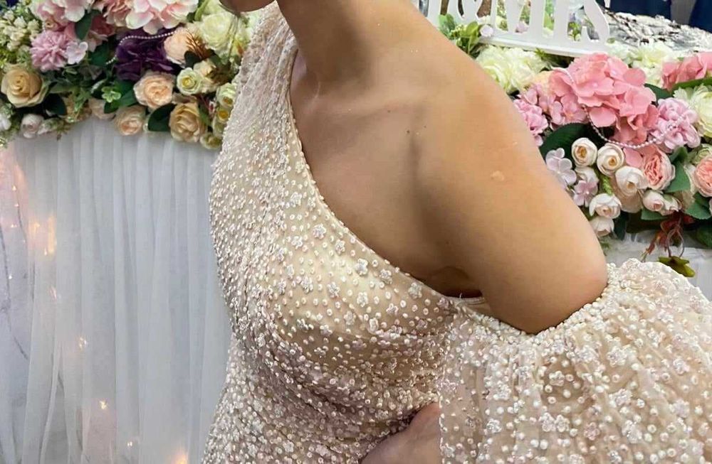 Официална рокля за повод