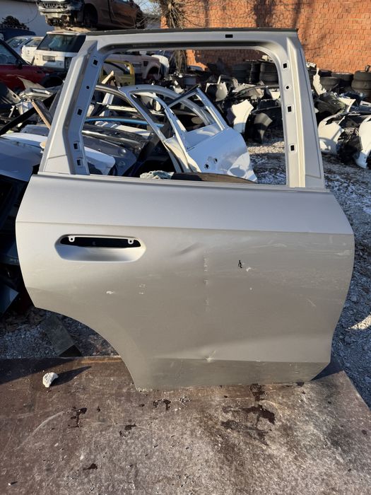 Врата BMW X1 U11