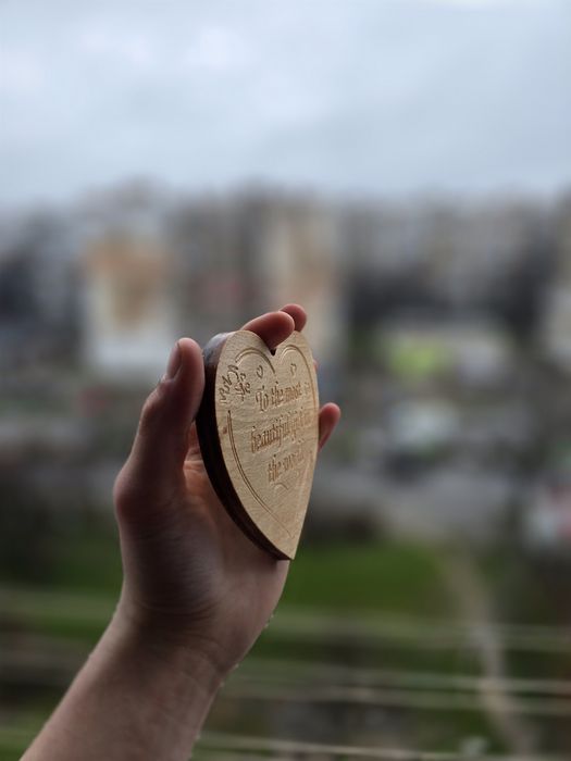 Механично гравирано дървено сърце „To the most beautiful girl in the w