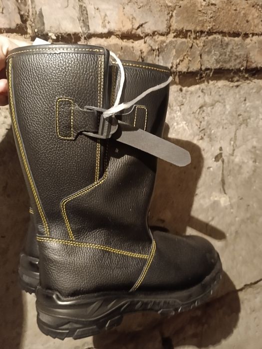 Продам кирзовые сапоги летние