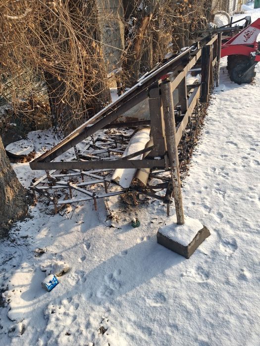 Продам сеновоз. Дискатор. Бороны навесные. Плуг