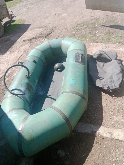 Лодка резиновая полторашка