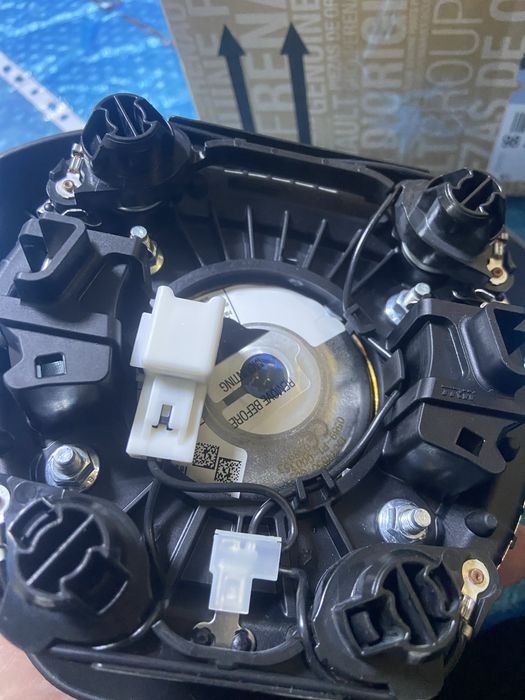 Продам подушку безопасности.