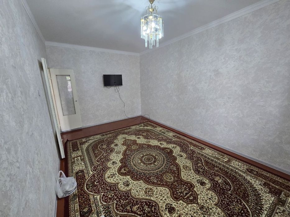 Продам 1 ком Юнусабад 10 квартал ипотека