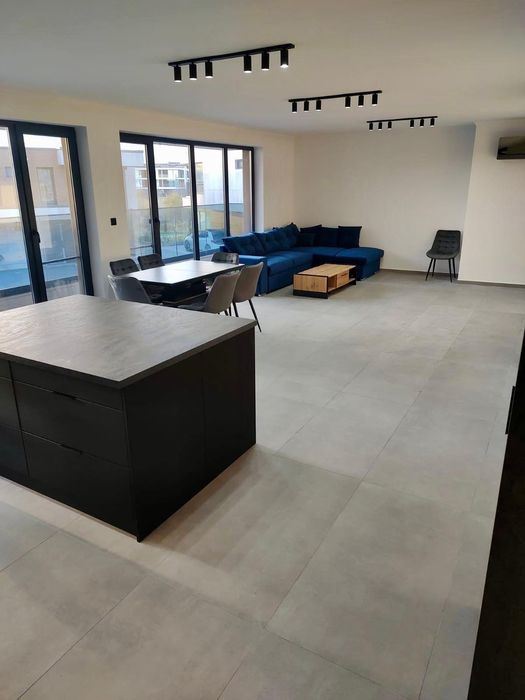 Тристаен, под наем, кв. Сарафово