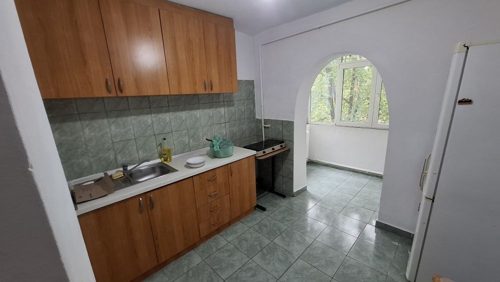 Apartament  de inchiriat cu 2 camere 1800 lei