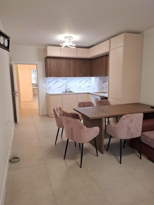 Тристаен апартамент , за продажба , кв.Център
