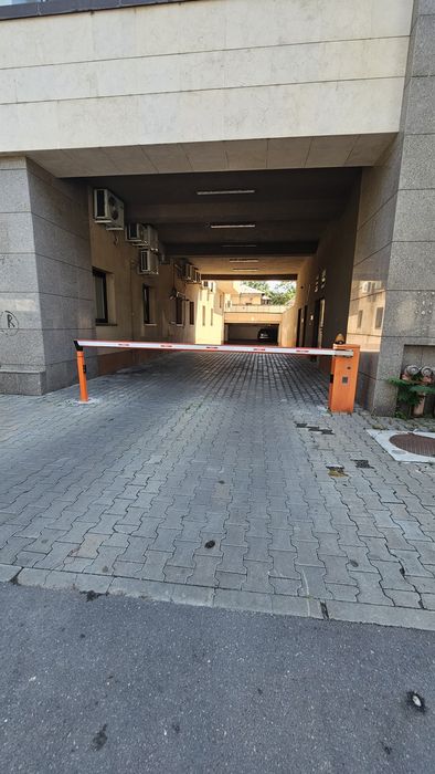 Inchiriez loc de parcare subteran Dacia-Emimescu