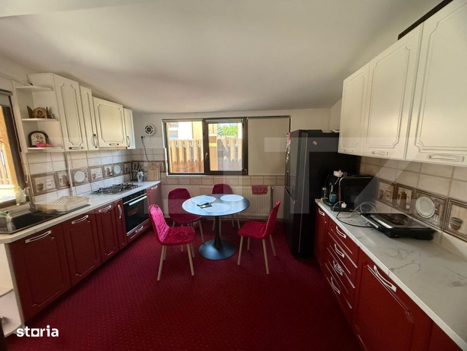 Apartament 3 camere, parter, 79 mp, loc de parcare - gradina, zona Val