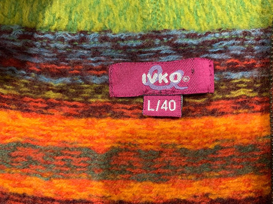 Haina Ivko impletita din lana cu gluga