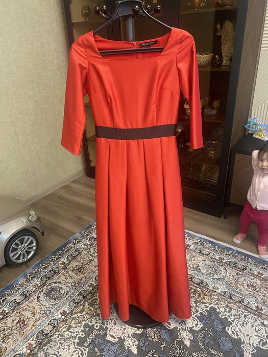 Продам платья