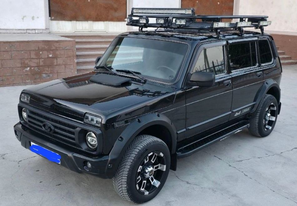 Avtomashina NIVA URBAN