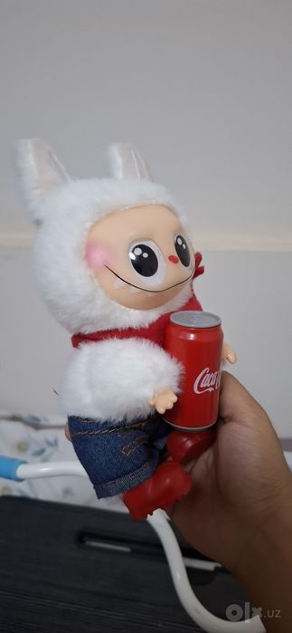 Лабубу игрушка с кока кола