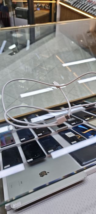 Кабель зарядки от iphon оригинал