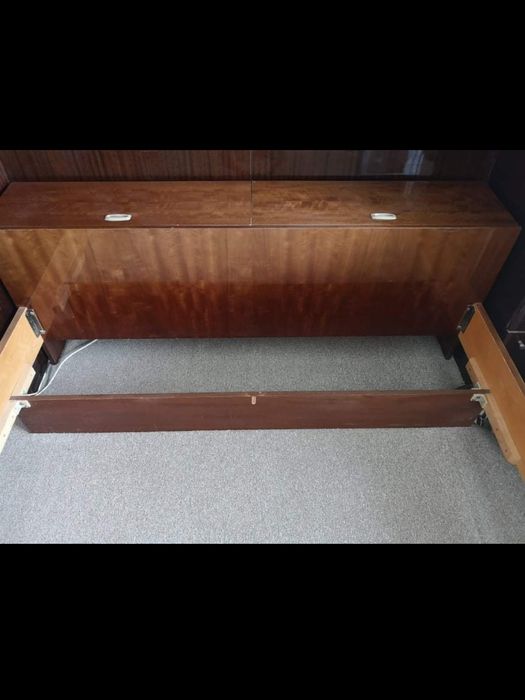 Продавам спалня с ракла