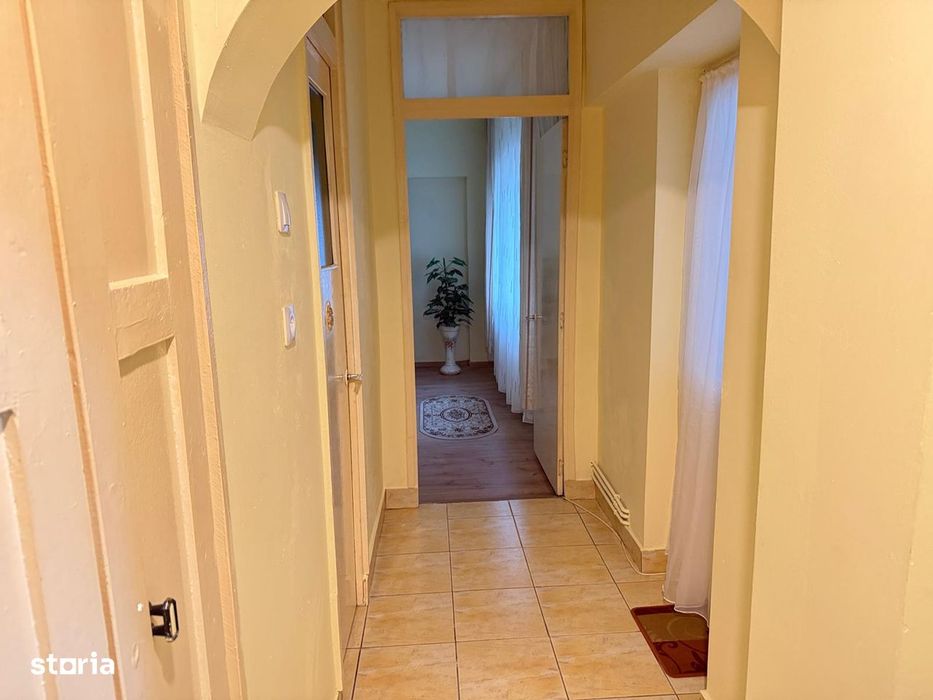 Inchiriere apartament 2 camere, mobilat, Targoviste, Centru Vechi