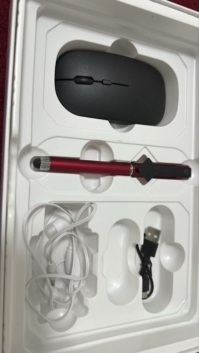 Планшет и мини ноутбук