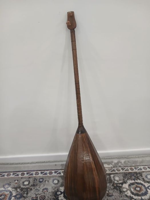 Продам домбра срочно