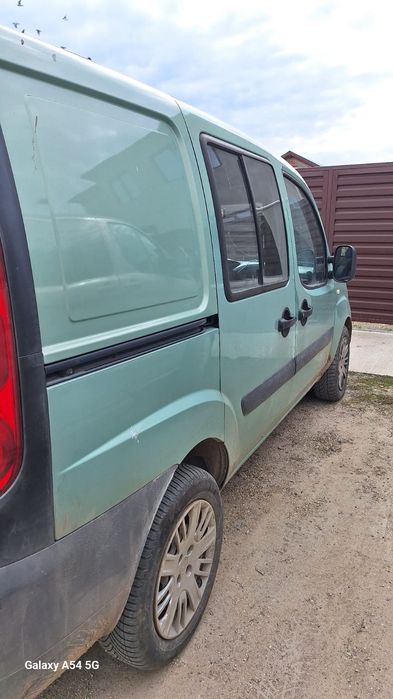 Vând fiat doblo 2007