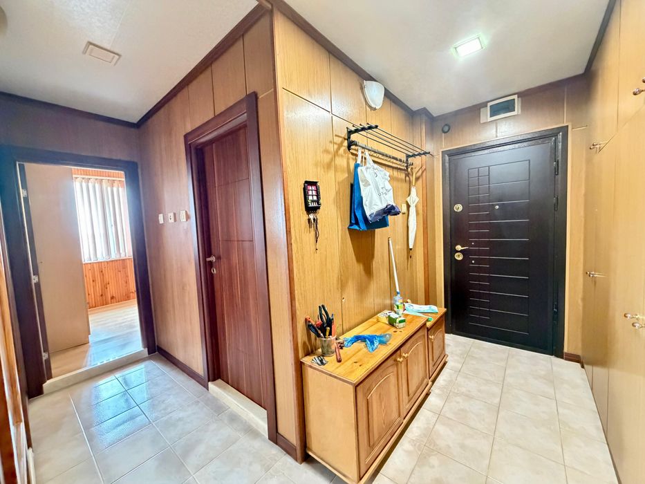 Тристаен Апартамент , гр. Търговище Пазара