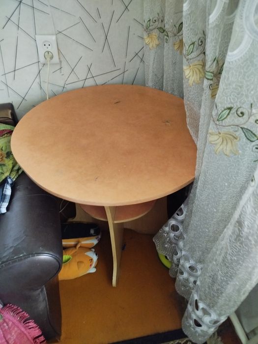 Продам стол письменный
