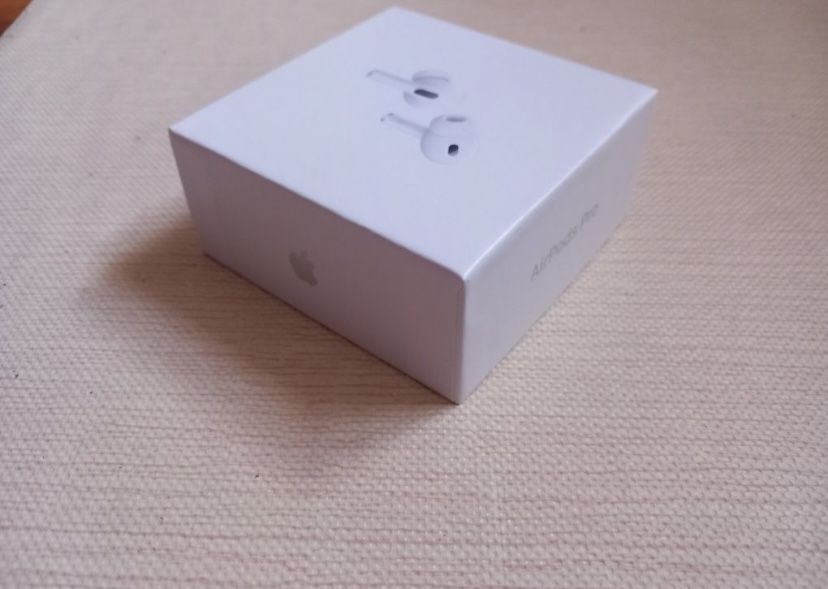 Casti Apple Airpods Pro (2nd Generation)