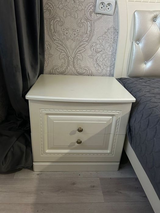 Продам спальный гарнитур