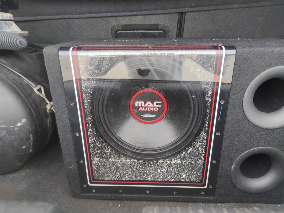 Бас каса 12 Ка 1000w и усилвател Crunch 1200w