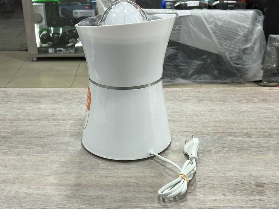 Продава се Цитрус преса R- 409