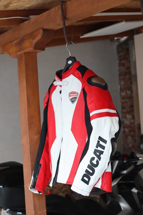 Яке от естествена кожа, DUCATI CORSE, размер М, (екипировка за мотор)