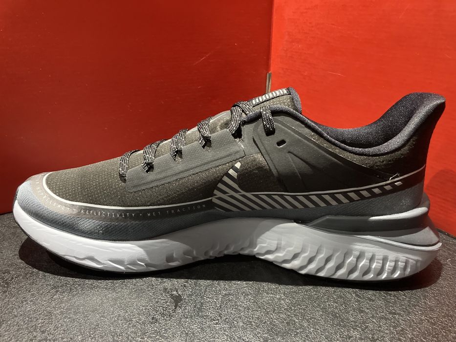 Оригинални! Nike Legend React 2 Shield - 46 ShoeMag
